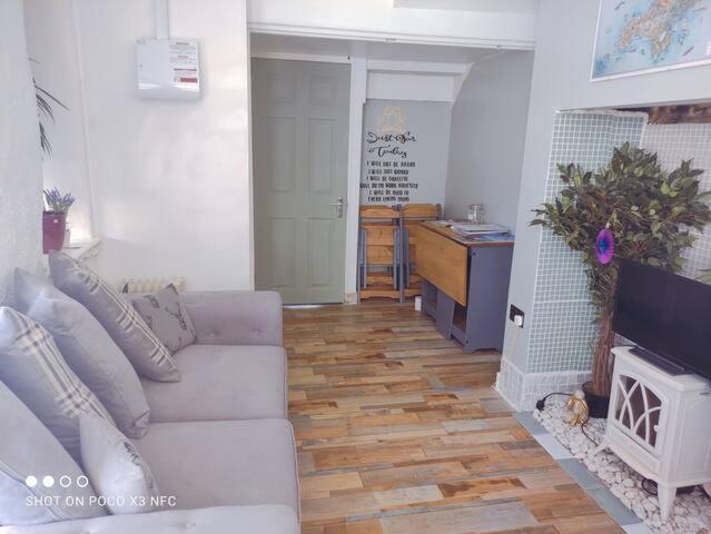 Cosy Wellbeing Stays On Cornish Coast Falmouth Esterno foto